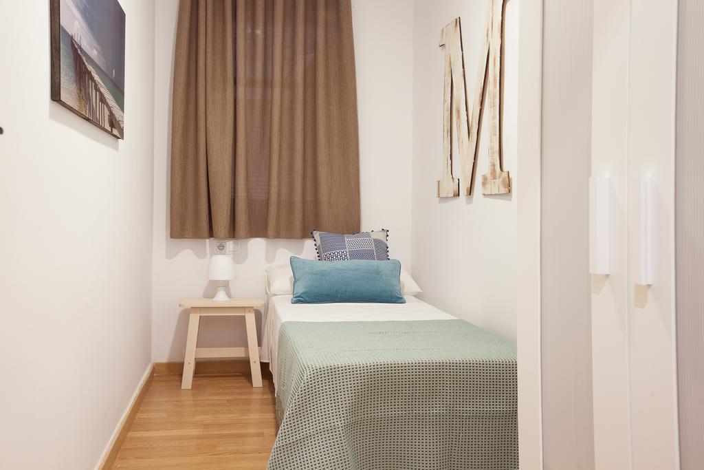 Click&Flat Europa Fira Apartments L'Hospitalet de Llobregat Dış mekan fotoğraf