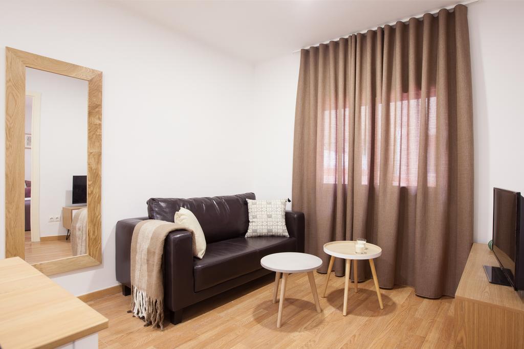 Click&Flat Europa Fira Apartments L'Hospitalet de Llobregat Dış mekan fotoğraf