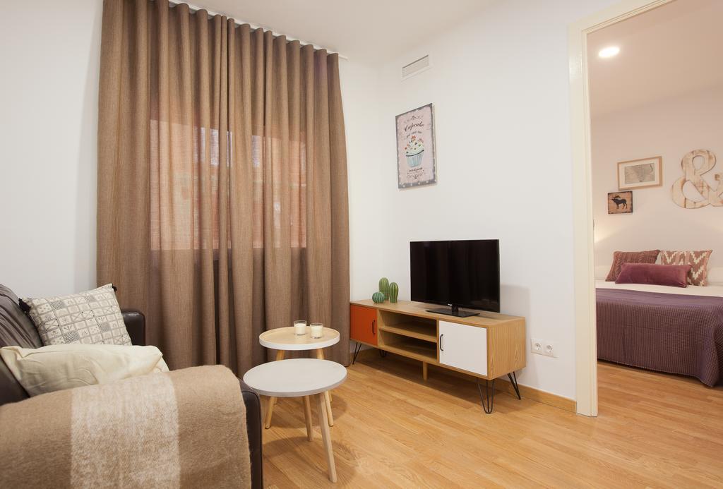 Click&Flat Europa Fira Apartments L'Hospitalet de Llobregat Dış mekan fotoğraf