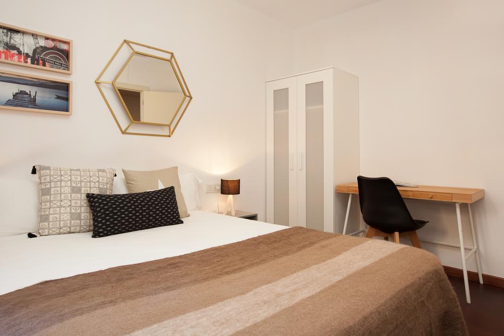 Click&Flat Europa Fira Apartments L'Hospitalet de Llobregat Dış mekan fotoğraf