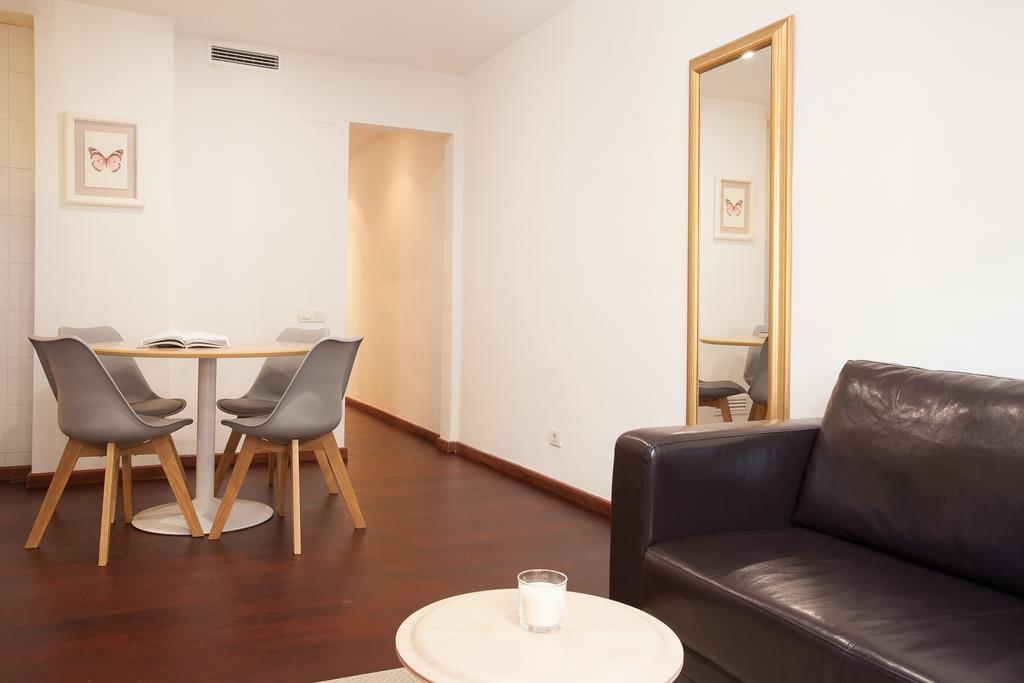 Click&Flat Europa Fira Apartments L'Hospitalet de Llobregat Dış mekan fotoğraf